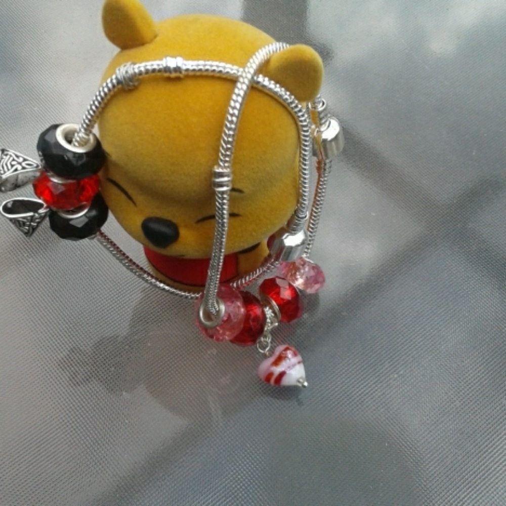 Bracelets - Picture 2 of 5